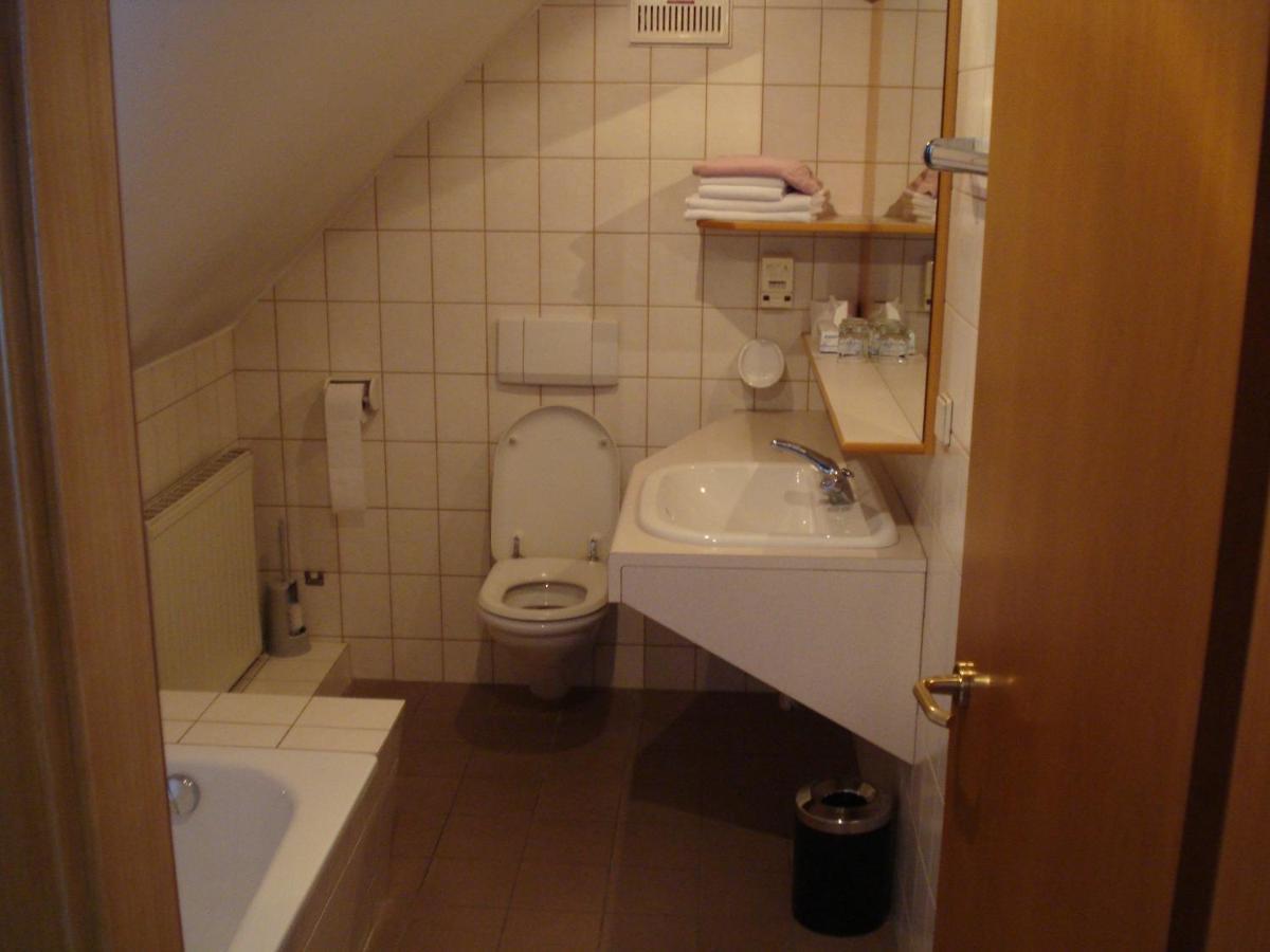 Hotel Goldenes Schiff Engelhartszell Phòng bức ảnh