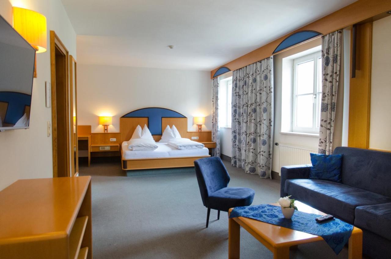 Hotel Goldenes Schiff Engelhartszell Ngoại thất bức ảnh