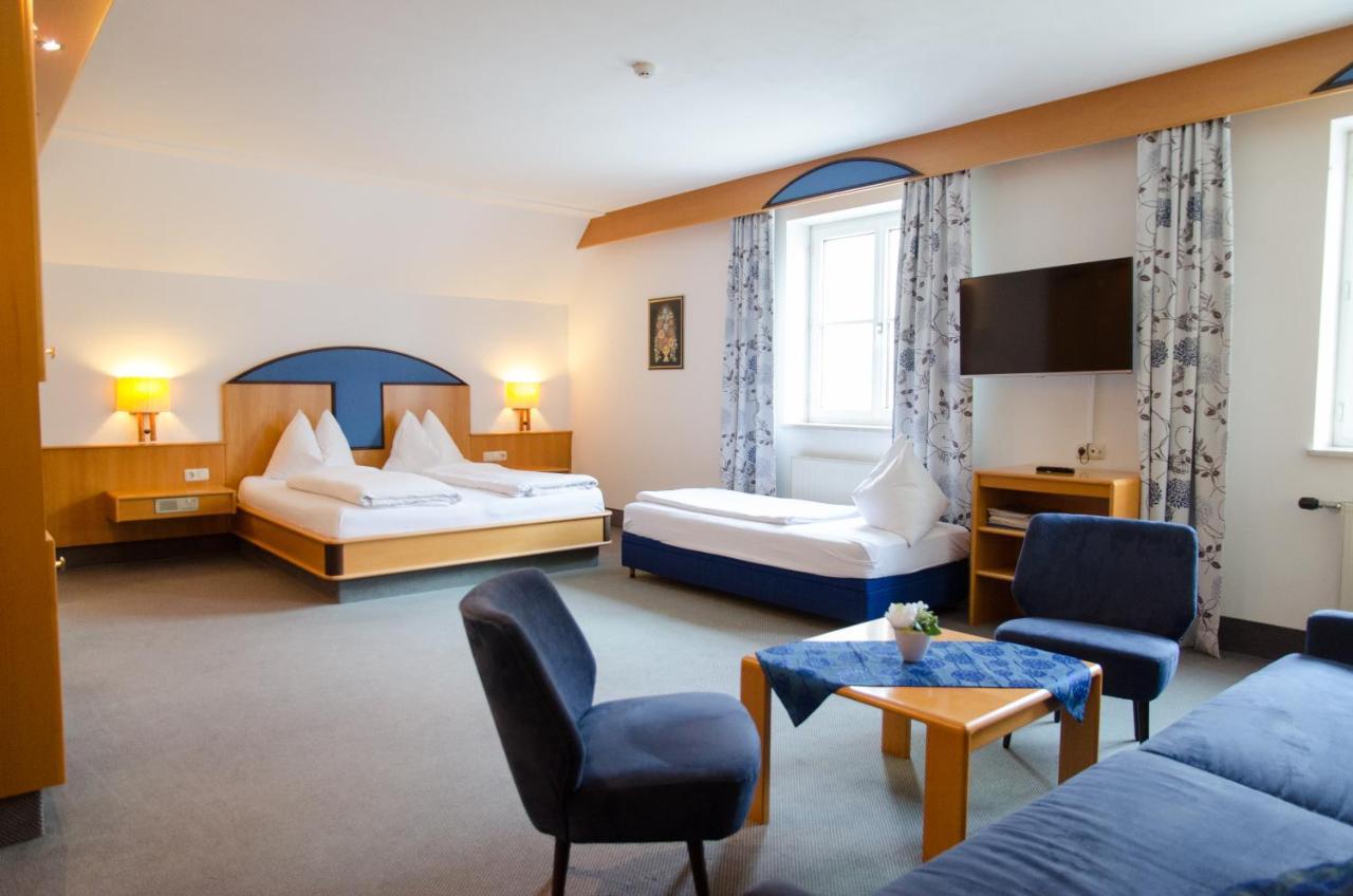 Hotel Goldenes Schiff Engelhartszell Ngoại thất bức ảnh