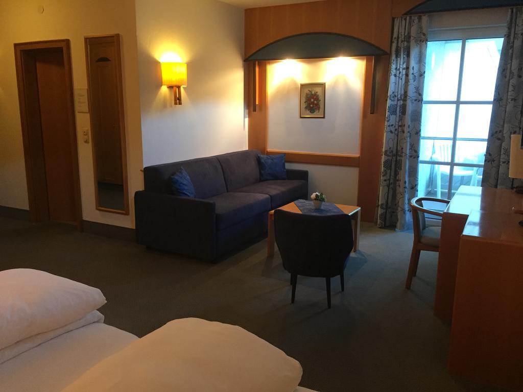 Hotel Goldenes Schiff Engelhartszell Ngoại thất bức ảnh